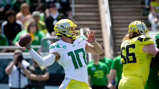 Bo Nix, Quarterback, Oregon Ducks